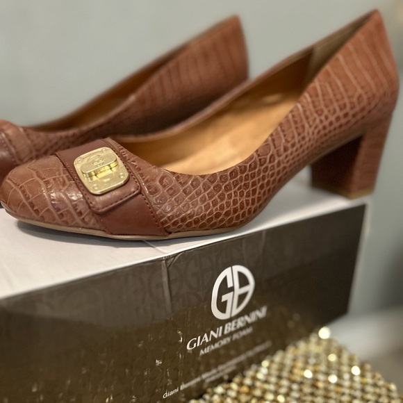 New Giani Bernini Heels - Picture 4 of 13